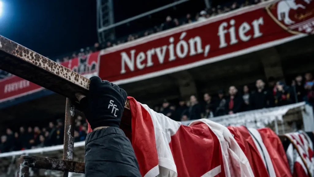 Seville FC au stade Ramón-Sánchez-Pizjuán, supporter andalou